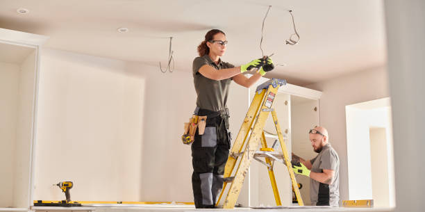 Best Emergency Electrical Repair  in Ixonia, WI