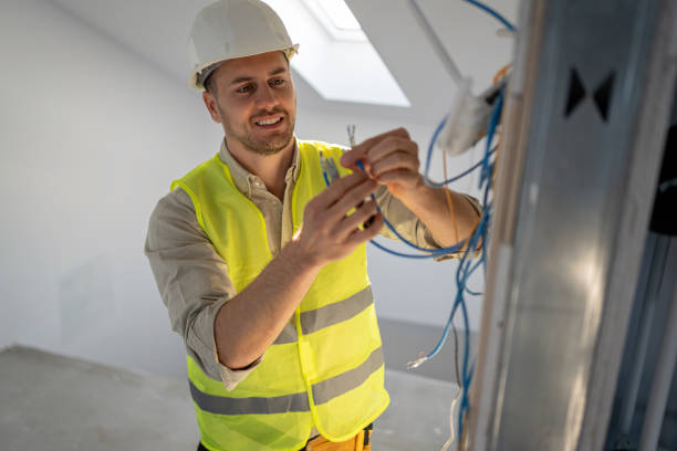 Best Circuit Breaker Repair  in Ixonia, WI